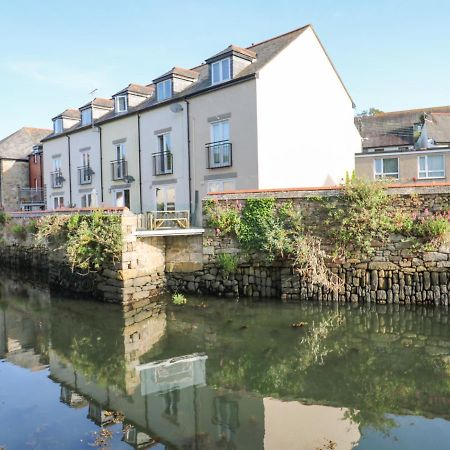 'Riverside' Summercourt 彭林 外观 照片