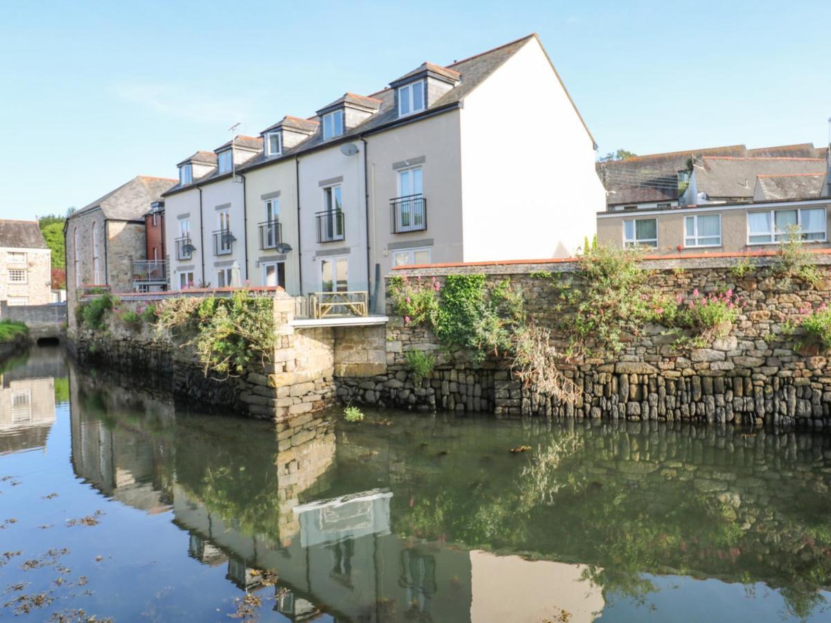 'Riverside' Summercourt 彭林 外观 照片