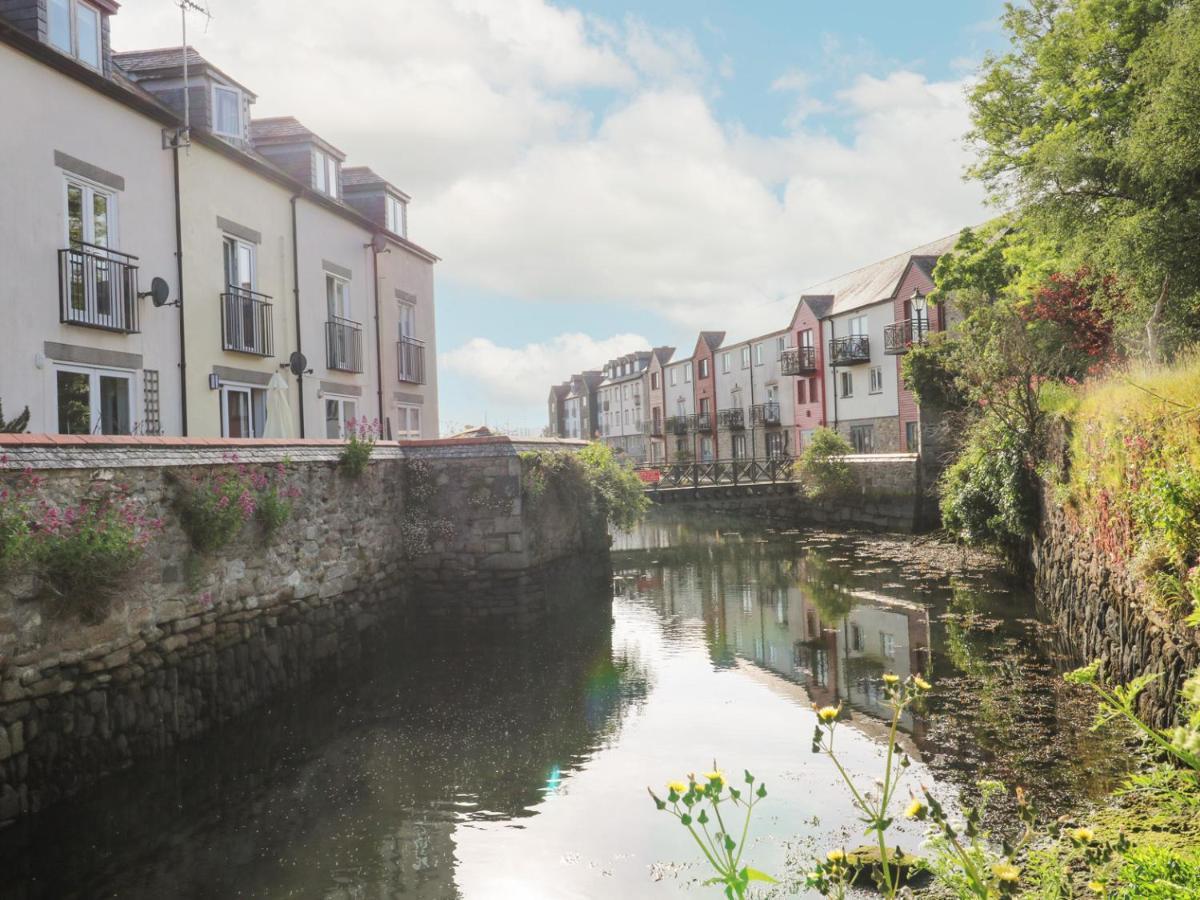 'Riverside' Summercourt 彭林 外观 照片
